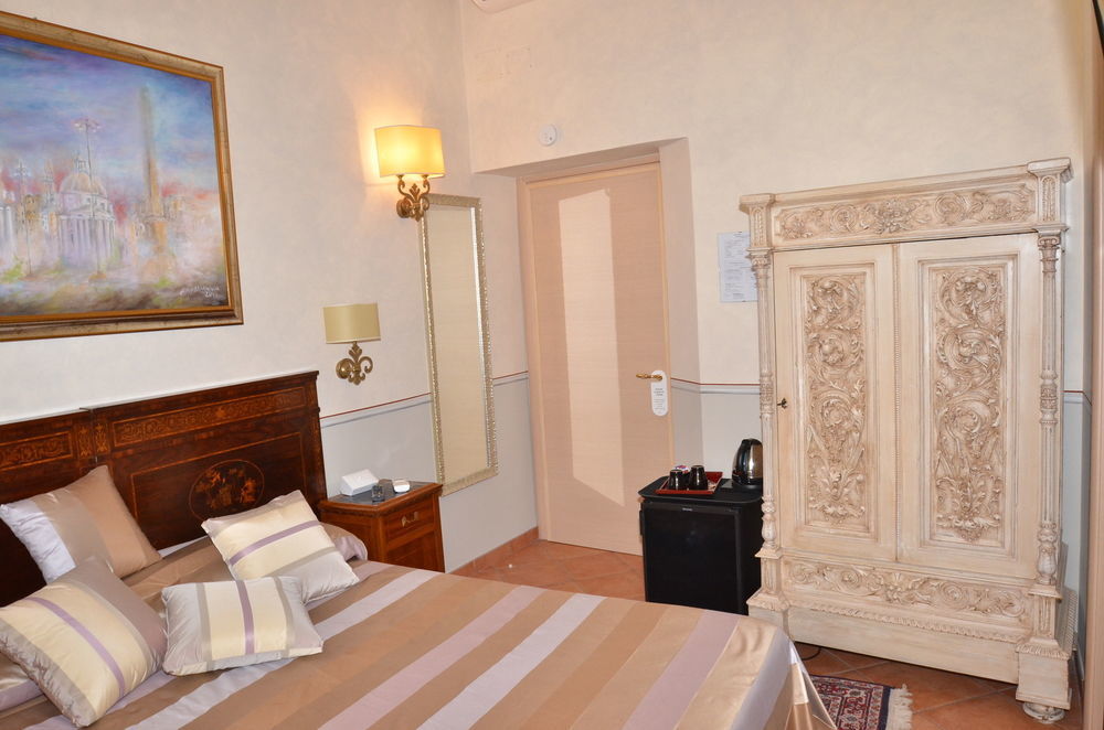 ホテル トレヴィスパーニャ シャルメ B＆B ローマ エクステリア 写真